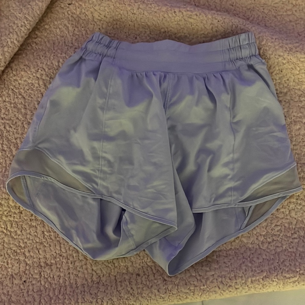 Lululemon, pastel blue hottie hots, size 4